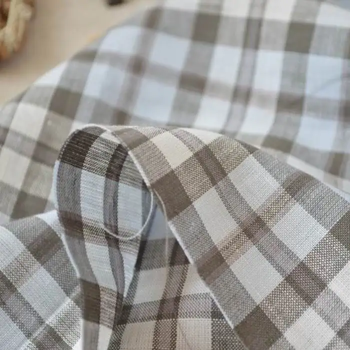 stocklot cotton shirting fabric export to middle east with 10 years available