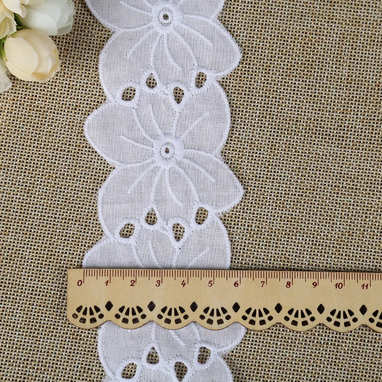 Manufacturer High Quality Wholesale Embroidery Floral  Delicate Polyester Flower Lace Trim For Garment Accessories