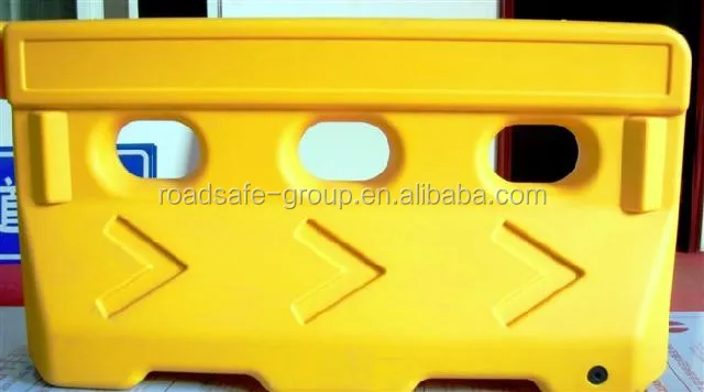 Factory Outlet Road Construction Plastic Fence Three Holes Plastic Traffic Water Barrier Use for Lane Separation