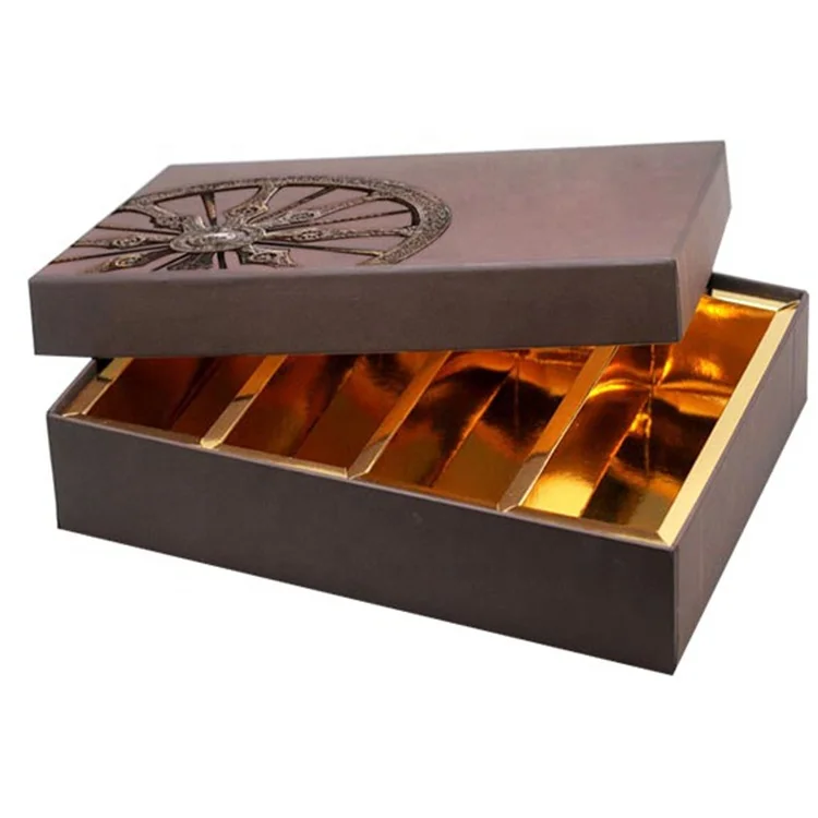 Bespoken Embossing Logo Cardboard Festival Gift Box with Paper Divider