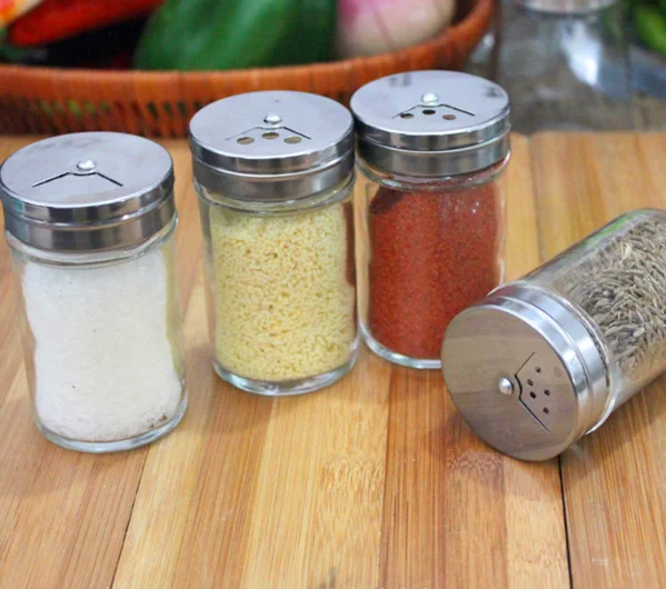 Wholesale 70ml Sealed Clear Glass Spice Jar / Shaker with Lid