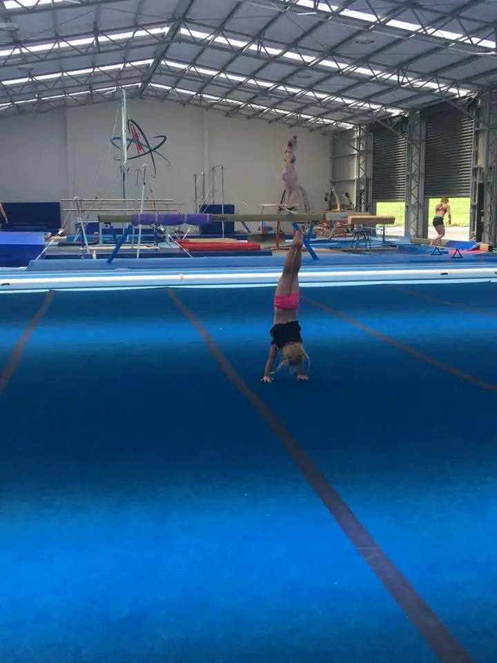 factory supply cheerleading carpet bonded foam roll mat for sale