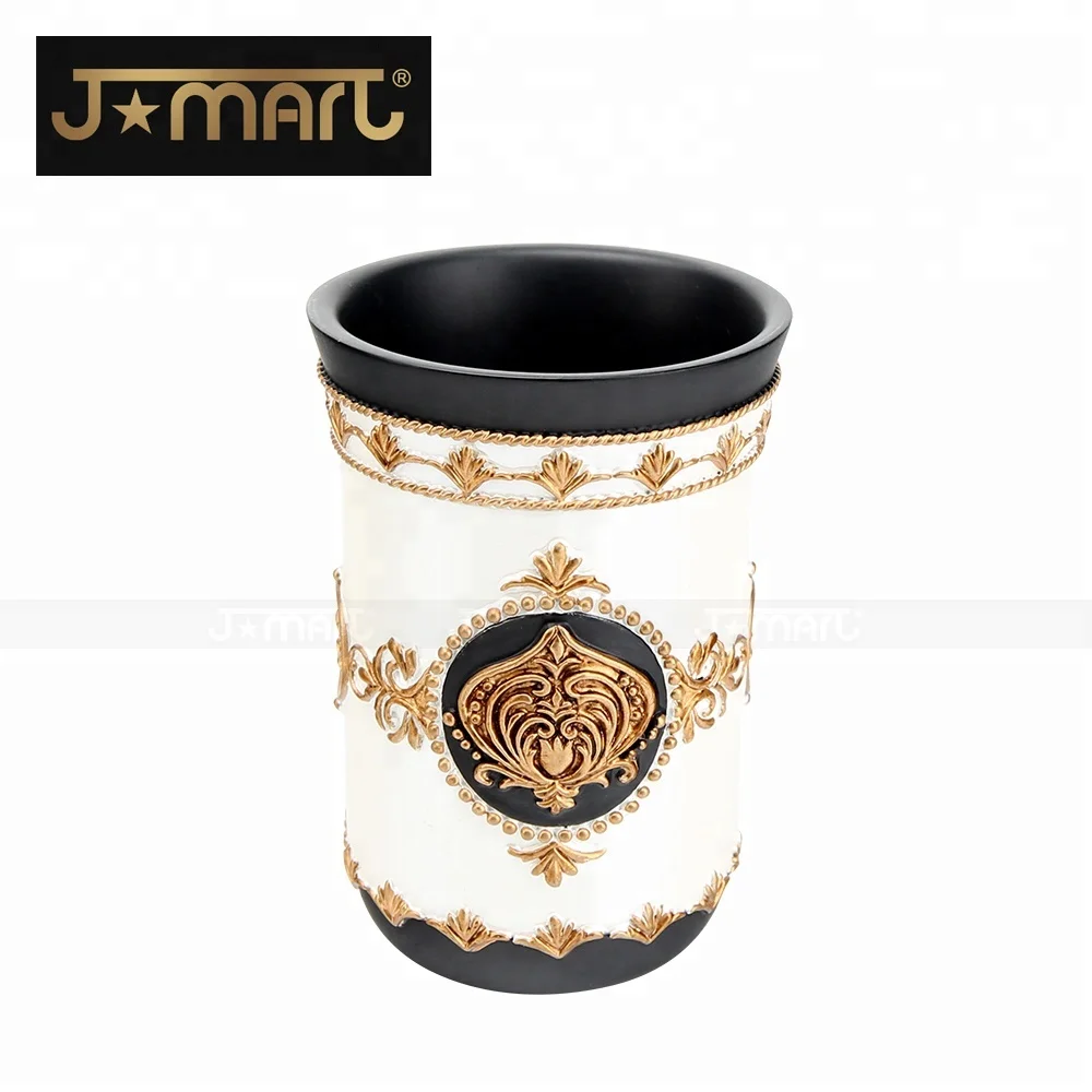 2024 Luxury Creative Middle East Arabic Style Resin Bathroom Accessories Glass Set of 5 for hotel home