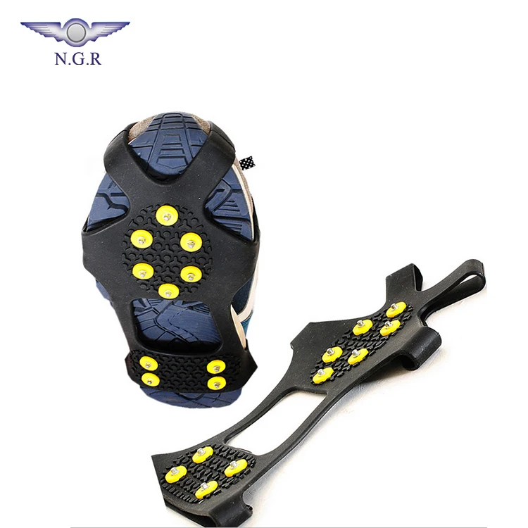 Universal antislip Ice snow cleat footwear for walking safety in winter