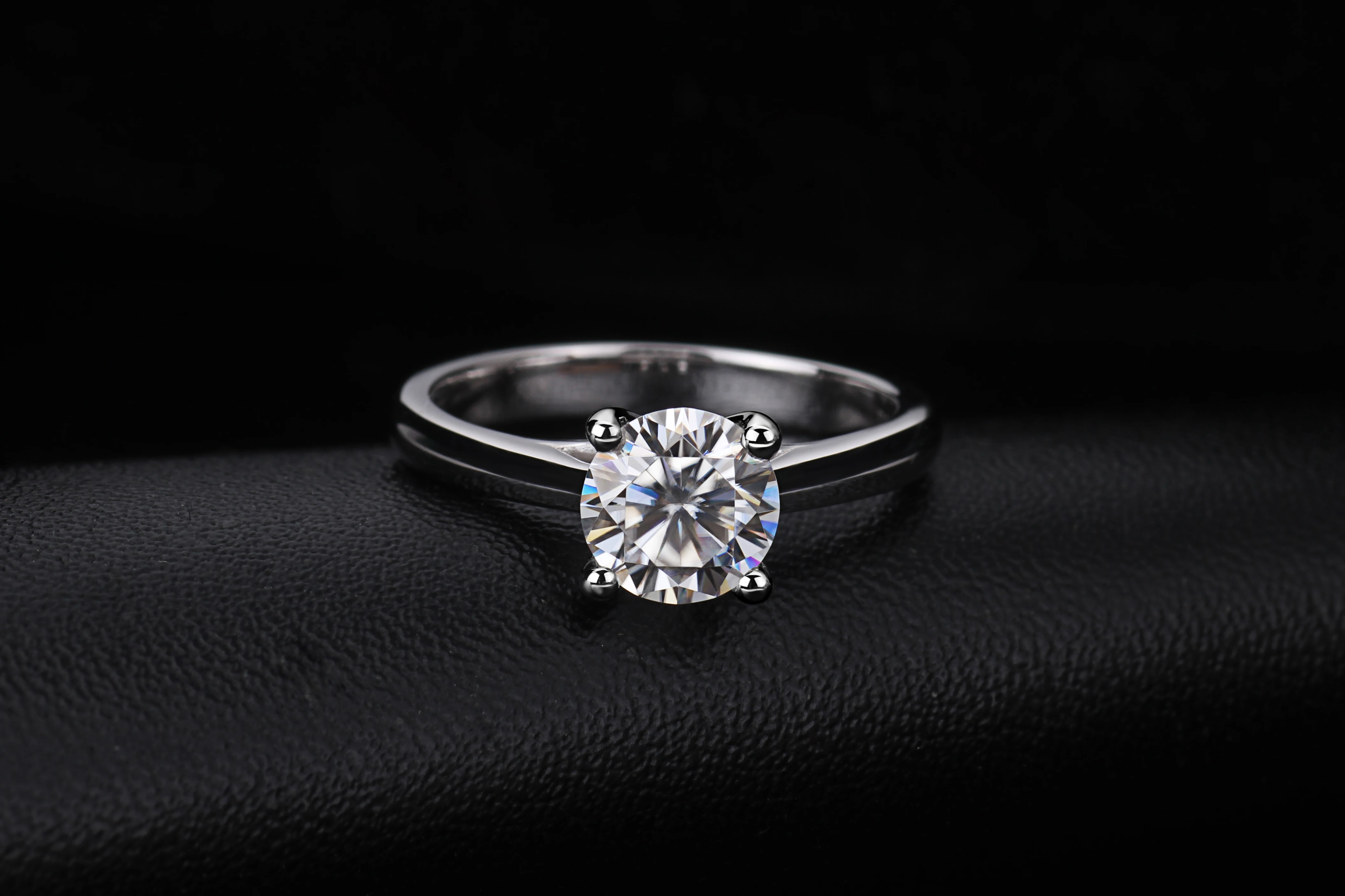 
Fine Jewelry Certificated Diamond Ring PT950 Moissanite Diamond Engagement Ring Engagement Bands or Rings Platinum Prong Setting 