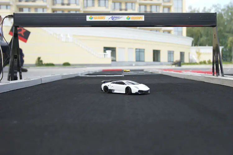 lap counter bridge