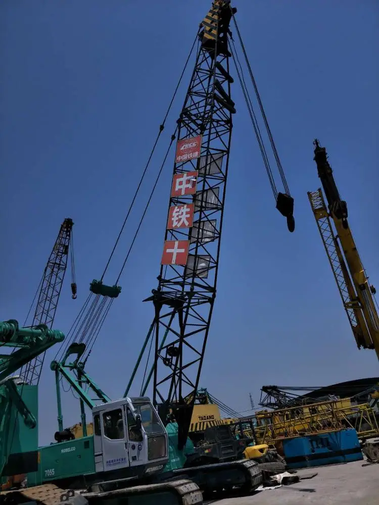 55 тонный kobelco 7055 гусеничный кран Первоначально сделано в японии хорошее состояние дешёвая цена Топ продажа