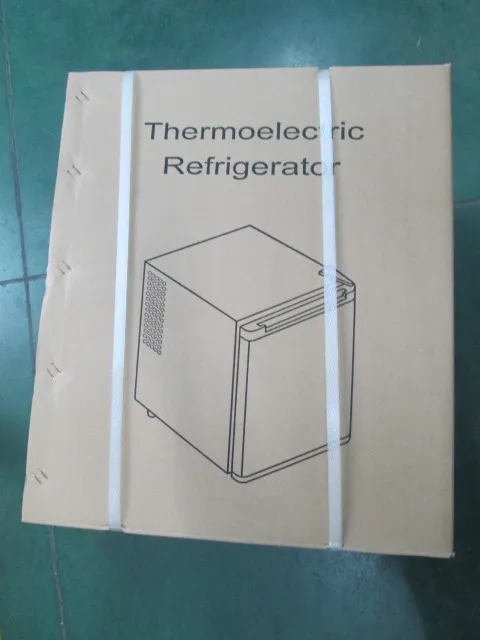 CICO 42L Mini Bar Fridge Refrigerator Door Fridge BC-42A with Glass Portable Rv Door Compact Hotel Minibar 70 White or Black 220