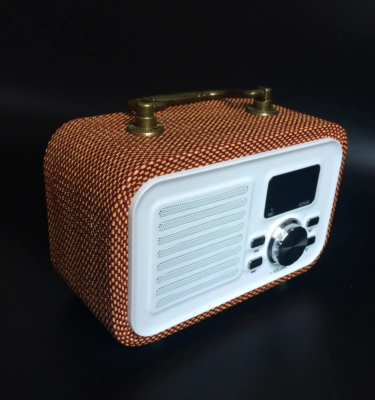 
big water resistant microphone blue-tooth light bulb subwoofer speaker 