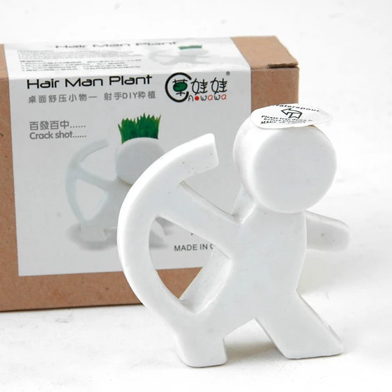 Керамический белый человек (подъемные грузы, езда на велосипеде, стрельба из лука), кукла из травы