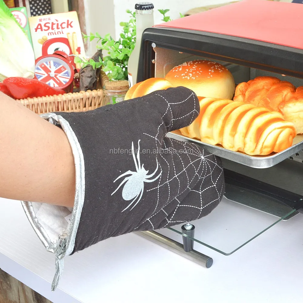 Seasonal Promotion Kitchen Oven Mitten Heat Resistant Pot Holder Cotton Halloween Oven Mitts
