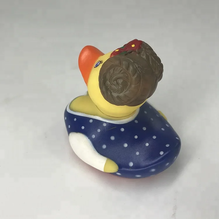 Custom unique floating mini swimming toy yellow rubber duck for sale
