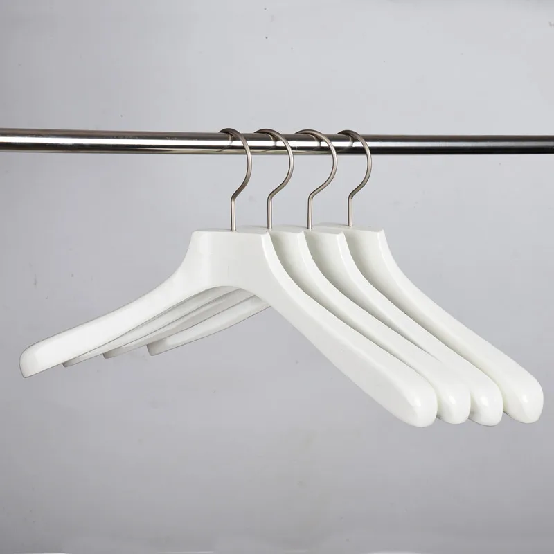 Inspring factory price durable custom white heavy duty coat wooden clothes hangers luxury wood hanger for cloths
