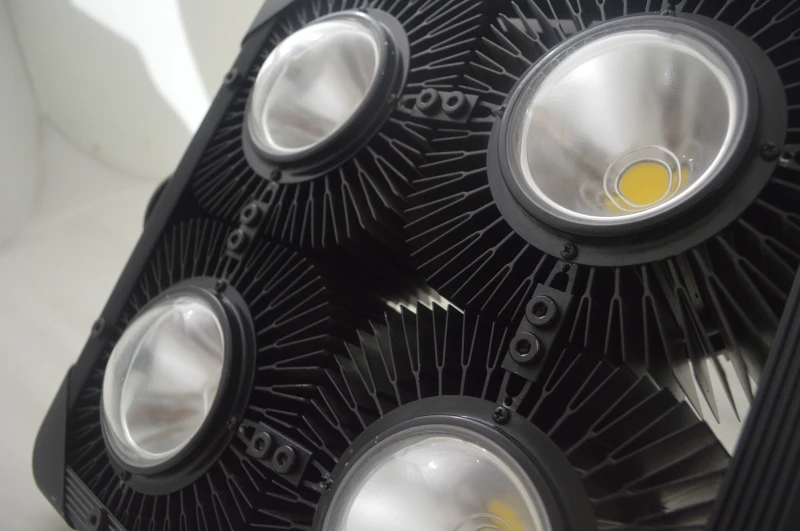 
High Power Search Light Sport Stadium Light 1000W LED Floodlight Pole Mast Lamp 