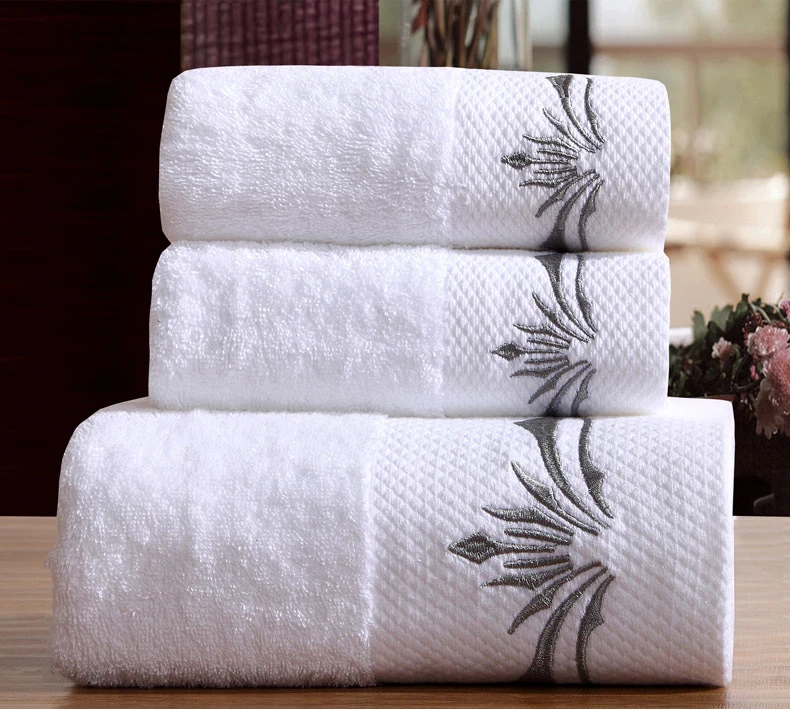 China Alibaba Supplier Custom Logo 100% Cotton Terry Dobby White Embroidery Hotel Bath Towel Set