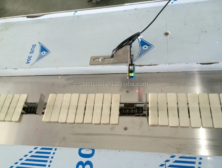 DF-630W Frozen pizza food packaging machine