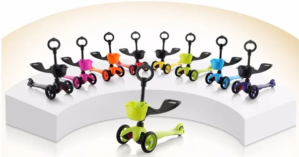 Детский трехколесный скутер