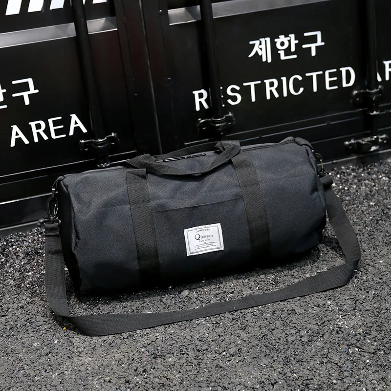 2020 China weekend big low price simple travel bag custom large waterproof young sports duffle bag