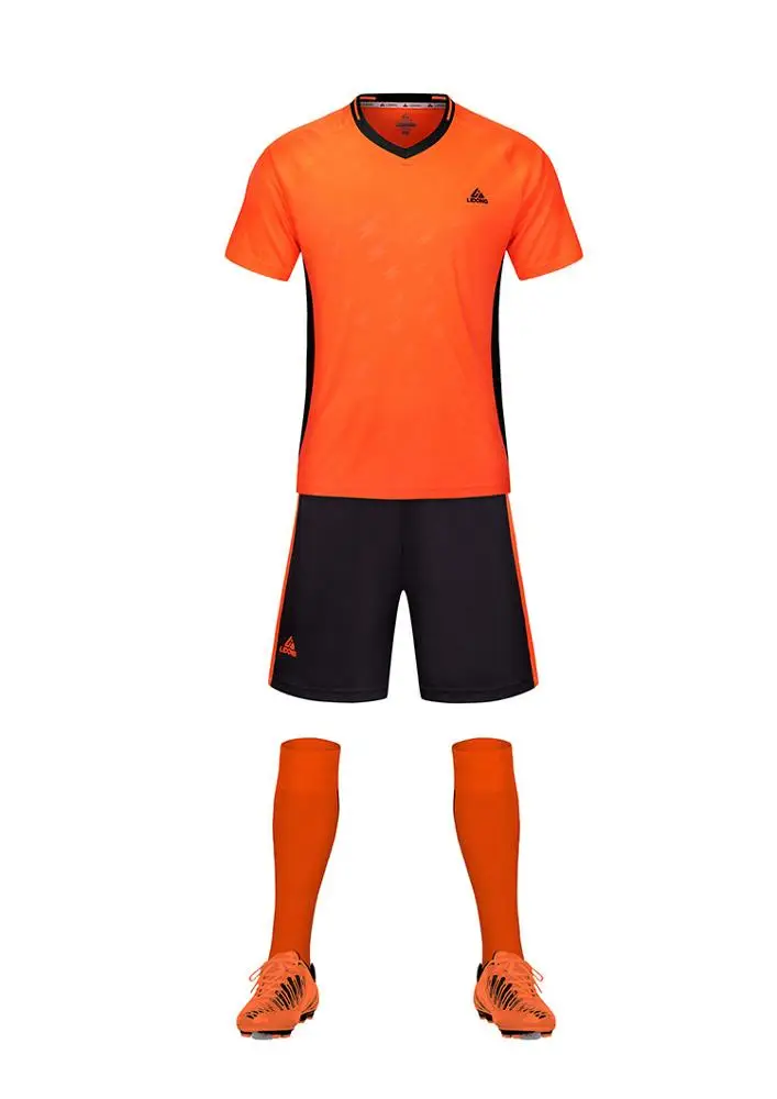 
New Arrival Custom Design Football Jersey Wholesale Soccer Wear Set 
