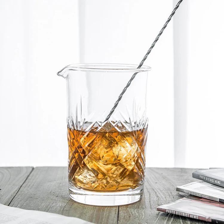 Exquisite Seamless Lead-free Crystal Cocktail Mixing Glass