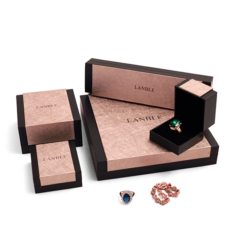 New Design High-end Ring Necklace Bracelet Jewelry Packaging Magnetic Gift  Box