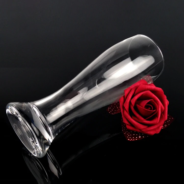 550ml Hot sale customized clear pint wheat pilsner glass beer cup