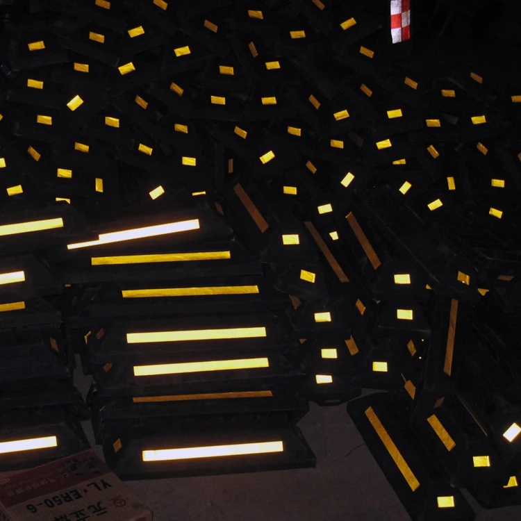 high quality Parking lot highway rubber Wheel Stopper car Wheel Locator