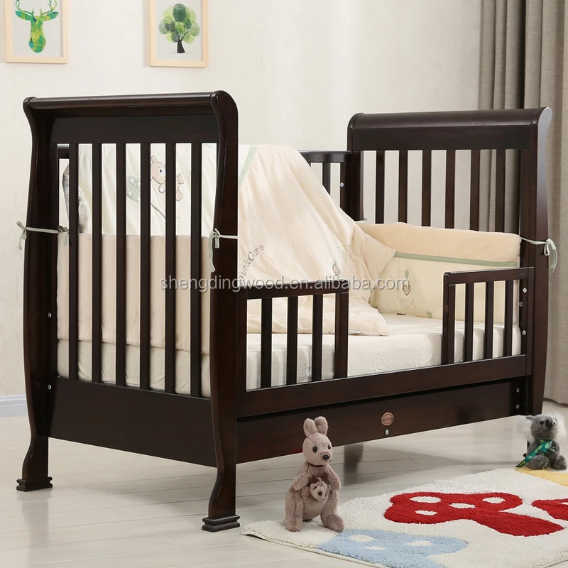 
2015 Best Quality Wooden Baby Cot 