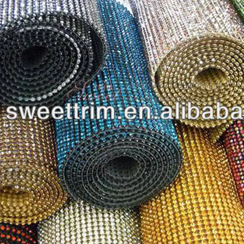 Adhesive rhinestone roll wholesale at factory price