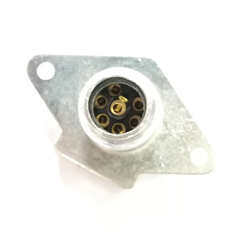 Made in China  7 Pin 7 way  trailer small round metal trailer socket