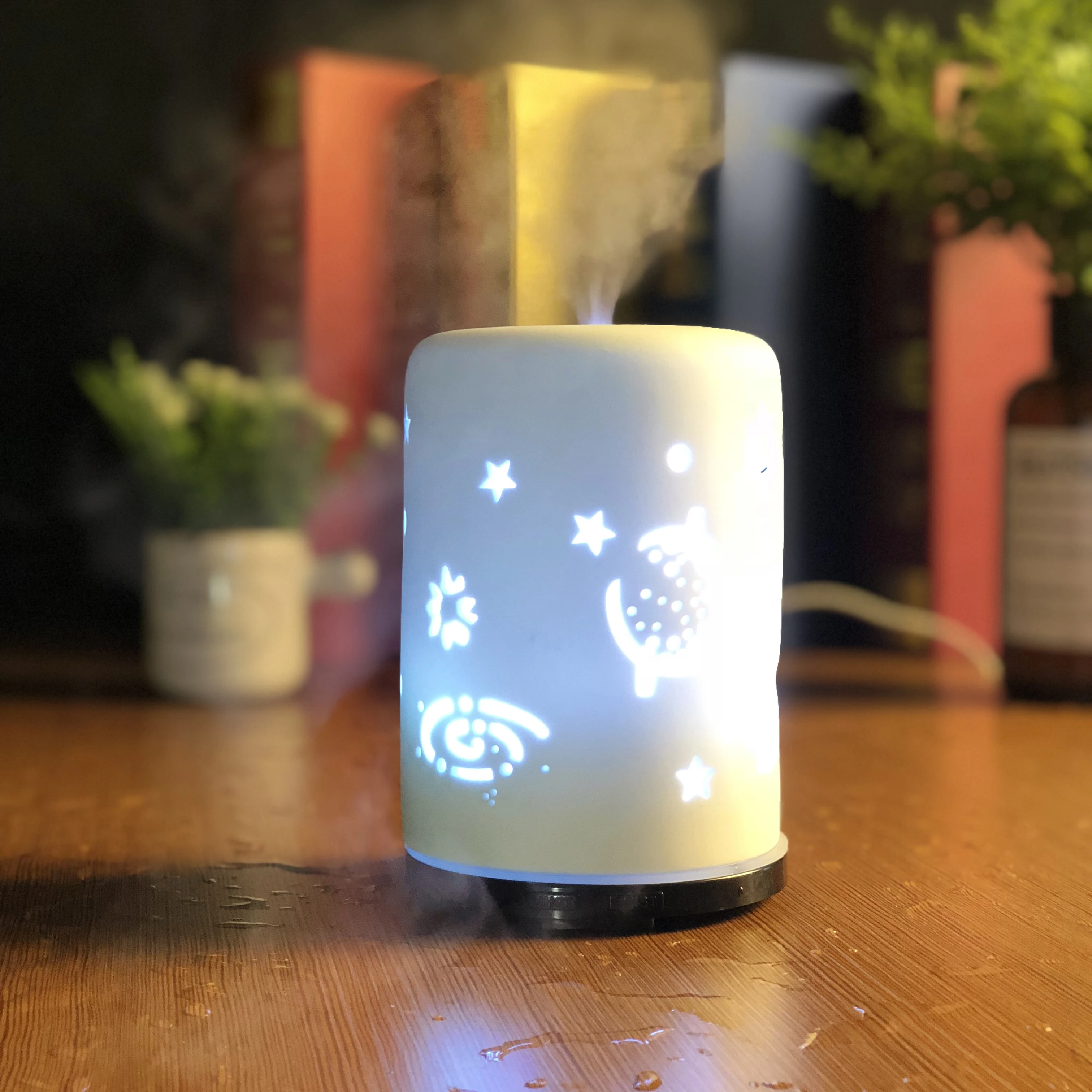 New design elegant 120ml easy home ceramic diffuser humidifier essential oil aroma diffuser
