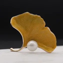 vintage style pearl gingko autumn leaf Brooches Women