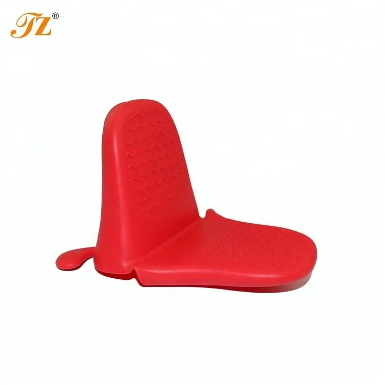 Factory Directly Supply Dog Shape Kitchen Heat Resistant Silicone Oven Mitt