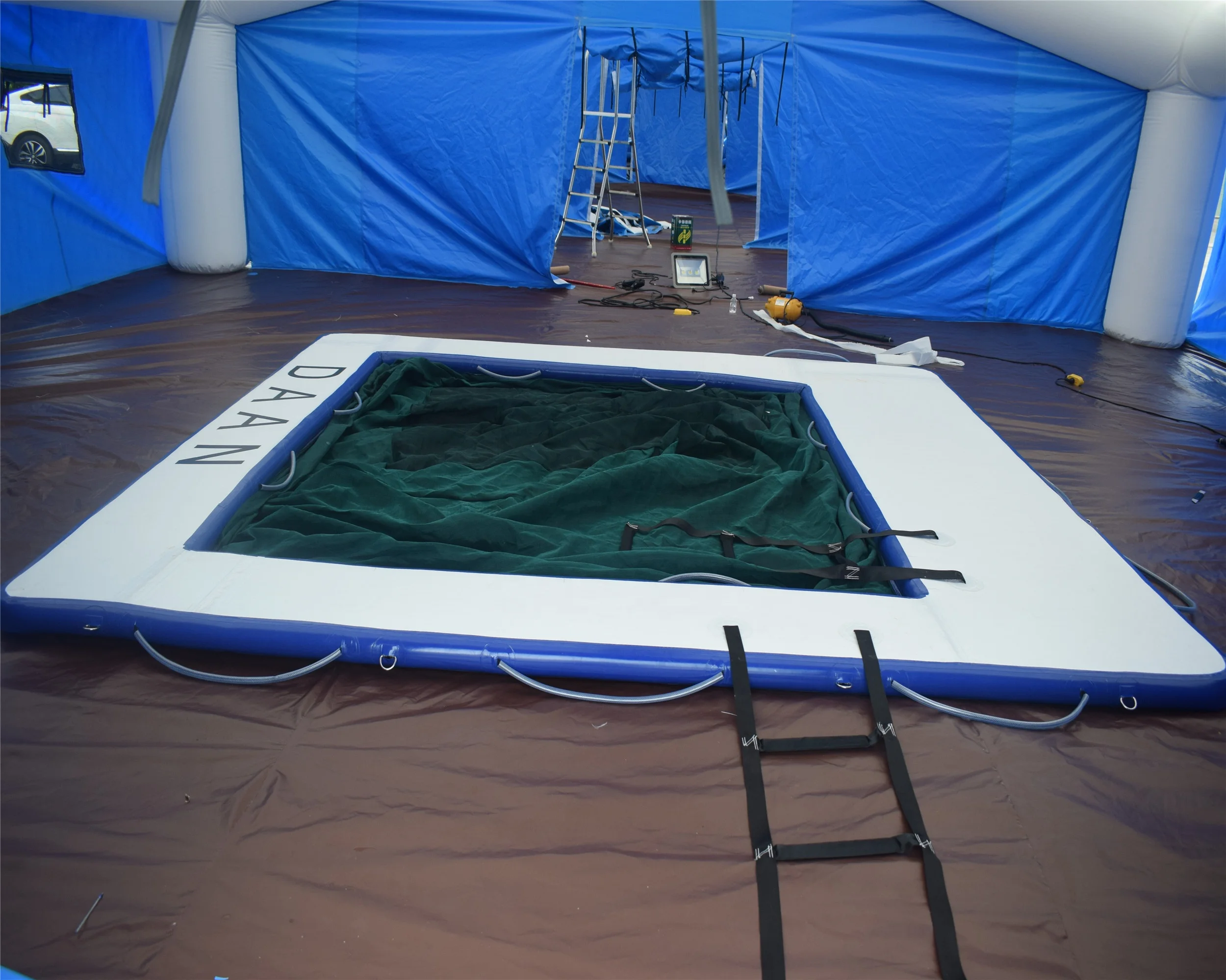 PVC floating inflatable swimming pool / square inflatable pool with black net