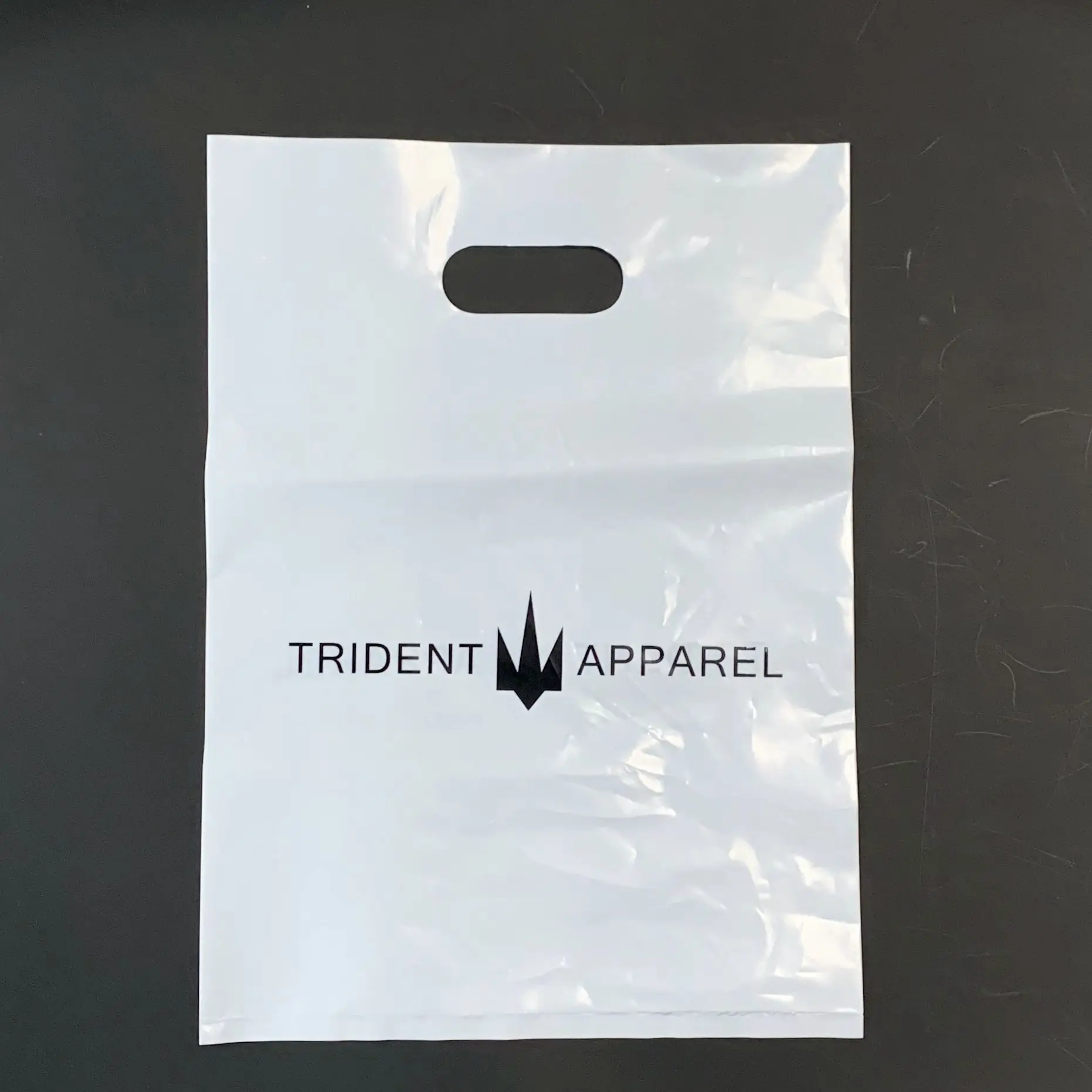 Custom Size Printing Plastic Custom Made Shopping Bags with Die Cut Handle