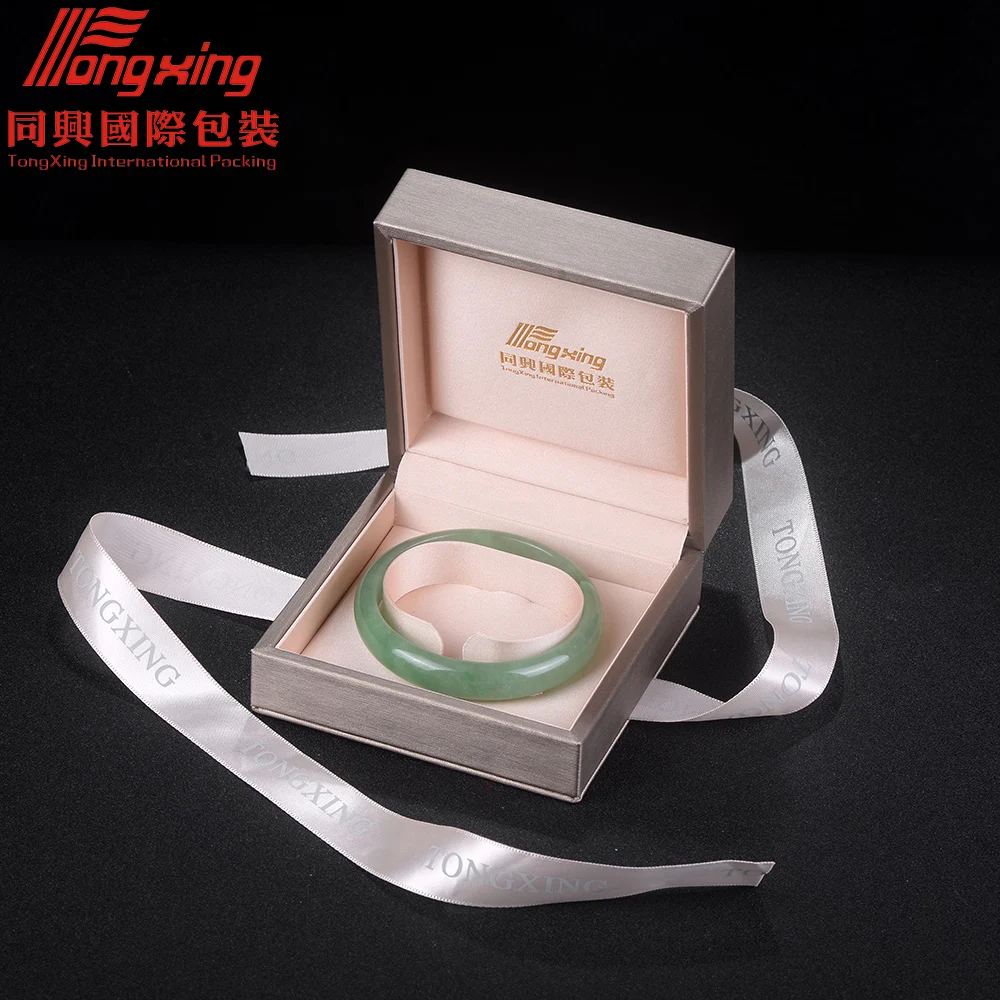 Gift Paper box jewelry packaging with fashion design