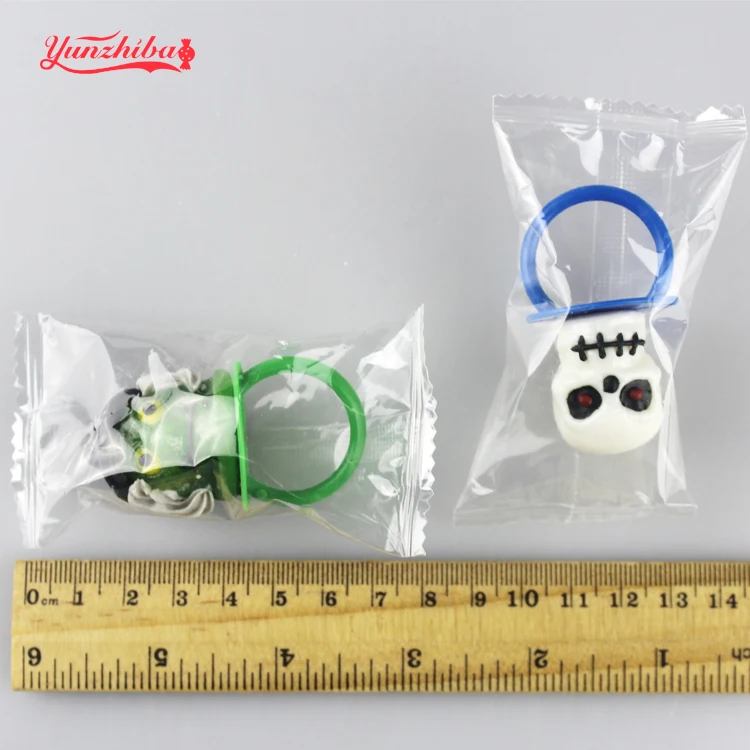 
Halloween Skull Shaped Ring Pop Hard Candies 