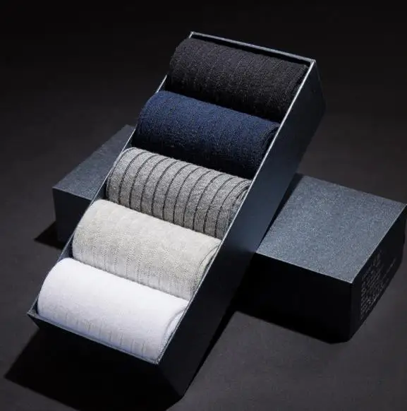 Breathable plain solid business custom logo socks gift box packaging set men crew socks