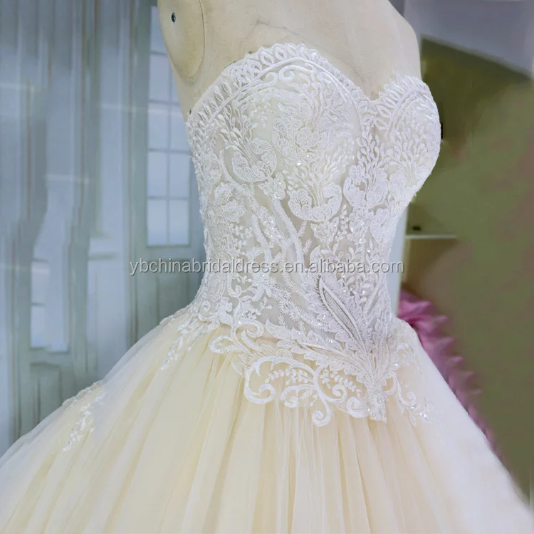 
Newest finished samples with sweetheart french lace illusion ball gown wedding dress 