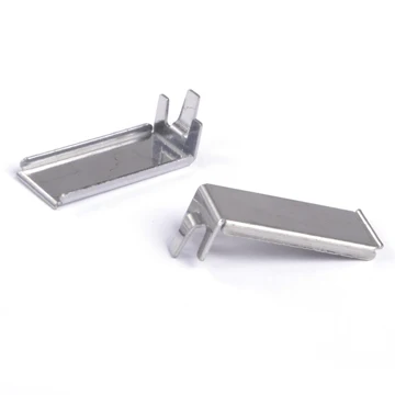 Small z shape angle bracket for heating elements