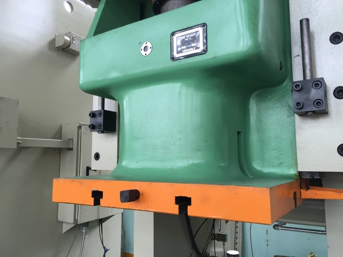 High precision aluminum alloy OPC-125tons single crank power press machine price