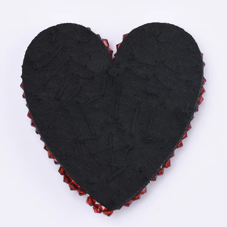 Yongze acrylic rhinestone heart embroidery iron on patches brand beads
