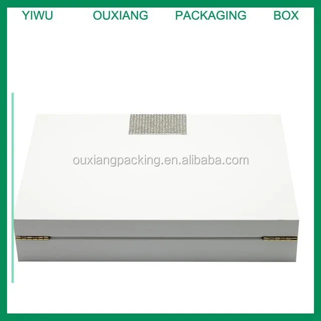 2018 new design luxury piano white lacquer finish wooden chocolate box