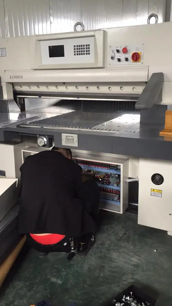 
High Accuracy Hydraulic Paper Cutting Machine Paper Cutter Machine 
