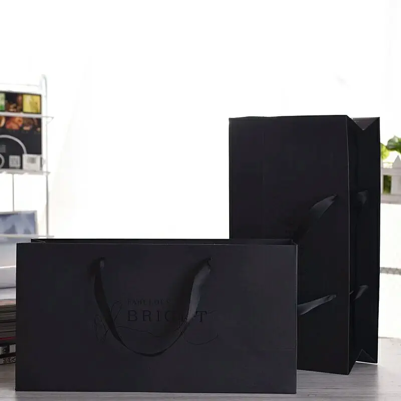 Customized Handmade Clothes Garment White Gift Bags Fancy Paper Christmas Bag With Pp Handle