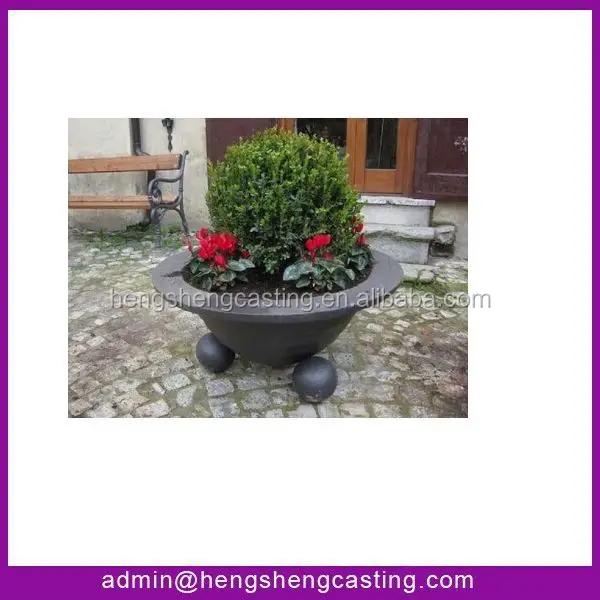 Small Round New Style Cast Iron flower pot with three balls on the bottom / pot type planter