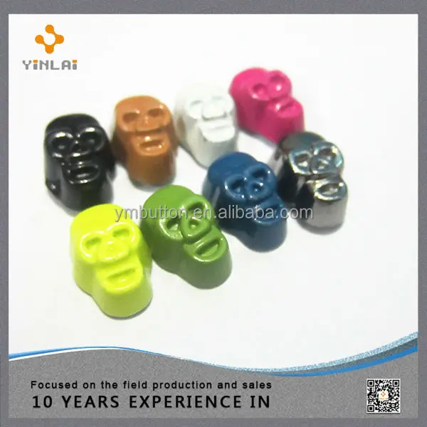 Fashion skull rivet for garment