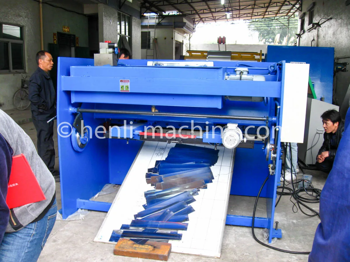 
HENLI Machinery | Automatic Unwinding Coiler Sheet Metal Strip Decoiler Uncoiler 