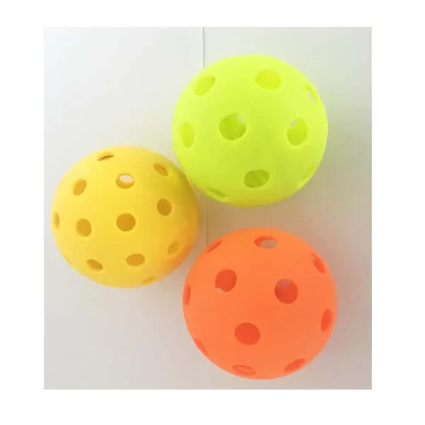 
2019 new sports durable 40 hole outdoor indoor pickleball 