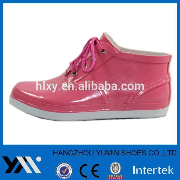 которого продаёи дождя ботинки с белый подошва